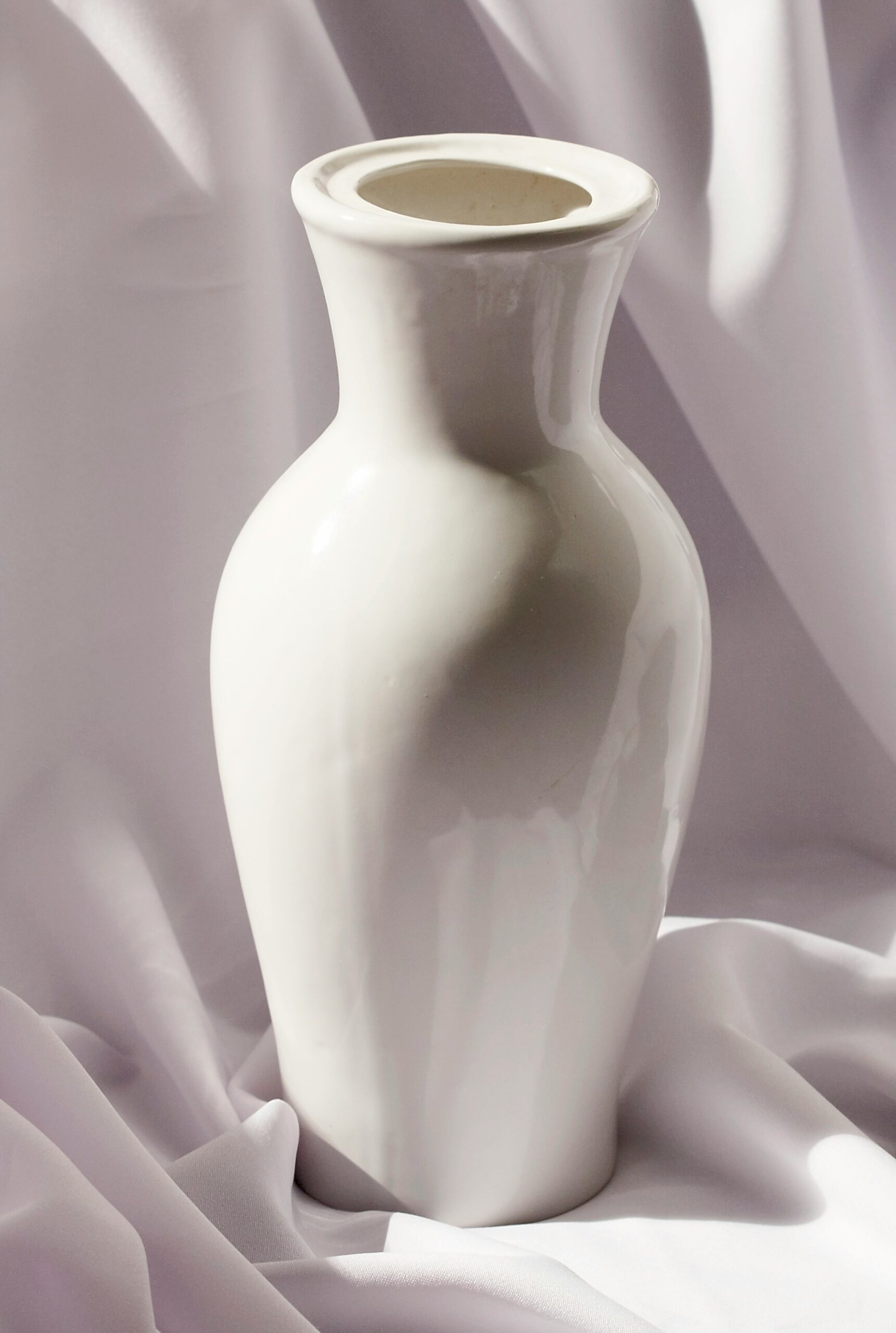 Anna Glazed Vase Hover